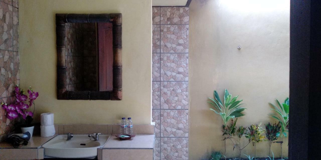 Dedik House Villa อูบุด ภายนอก รูปภาพ